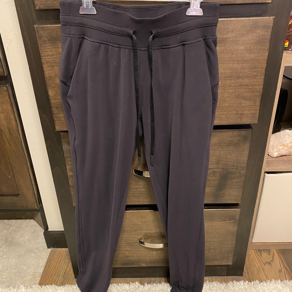 lululemon joggers